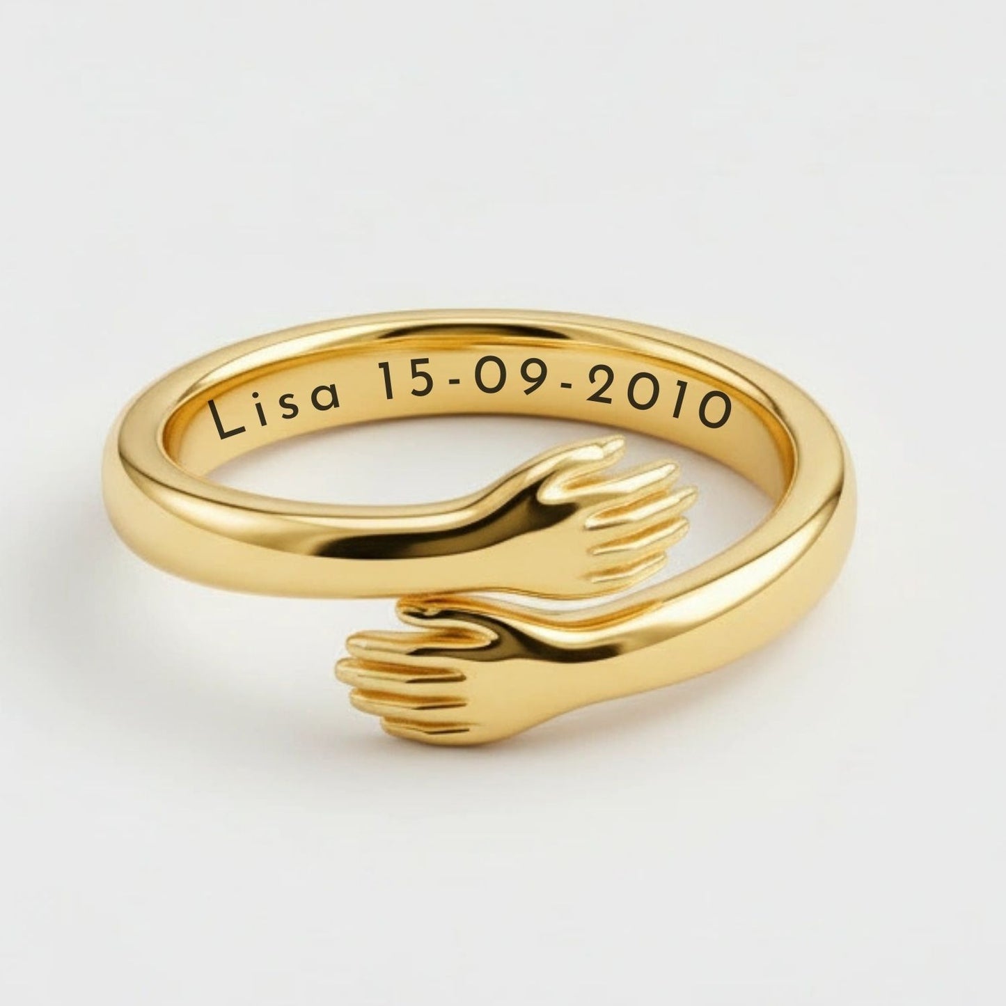 Hug Ring – Engraved “Hug to Mum”
