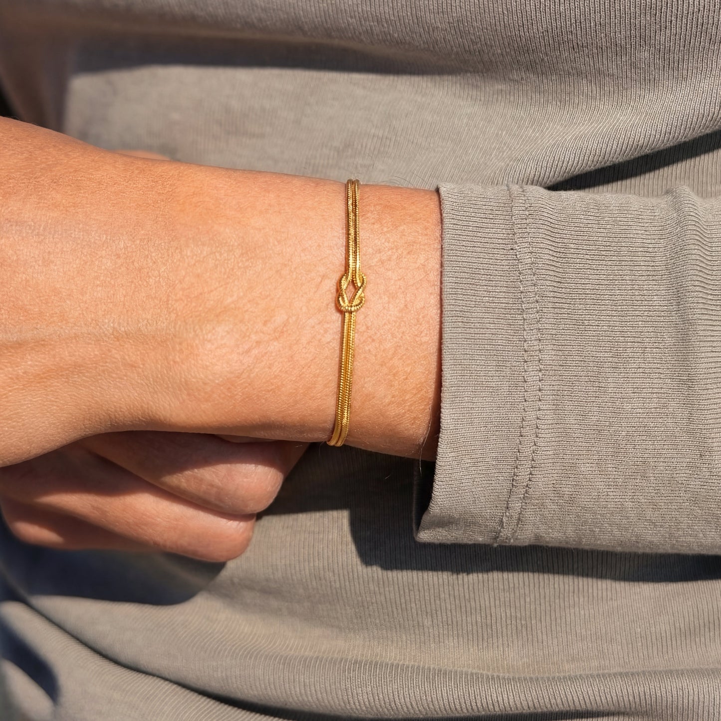 Love Knot Bracelet 1+1 FREE DEAL UK