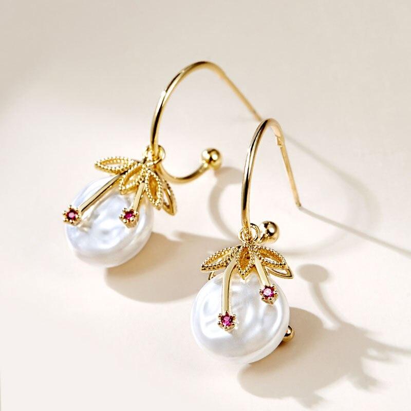 Shell Pearl Earrings