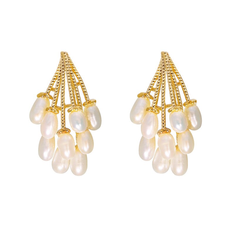 pearl drop earring