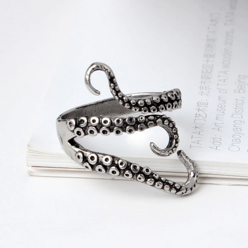 Hug Octopus Ring