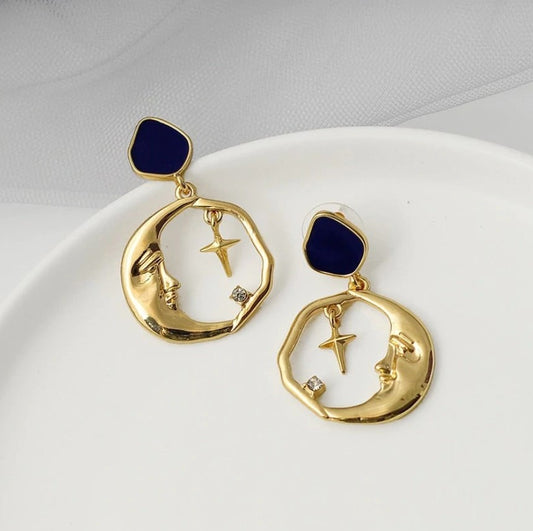 Elegant Gold Moon Earrings