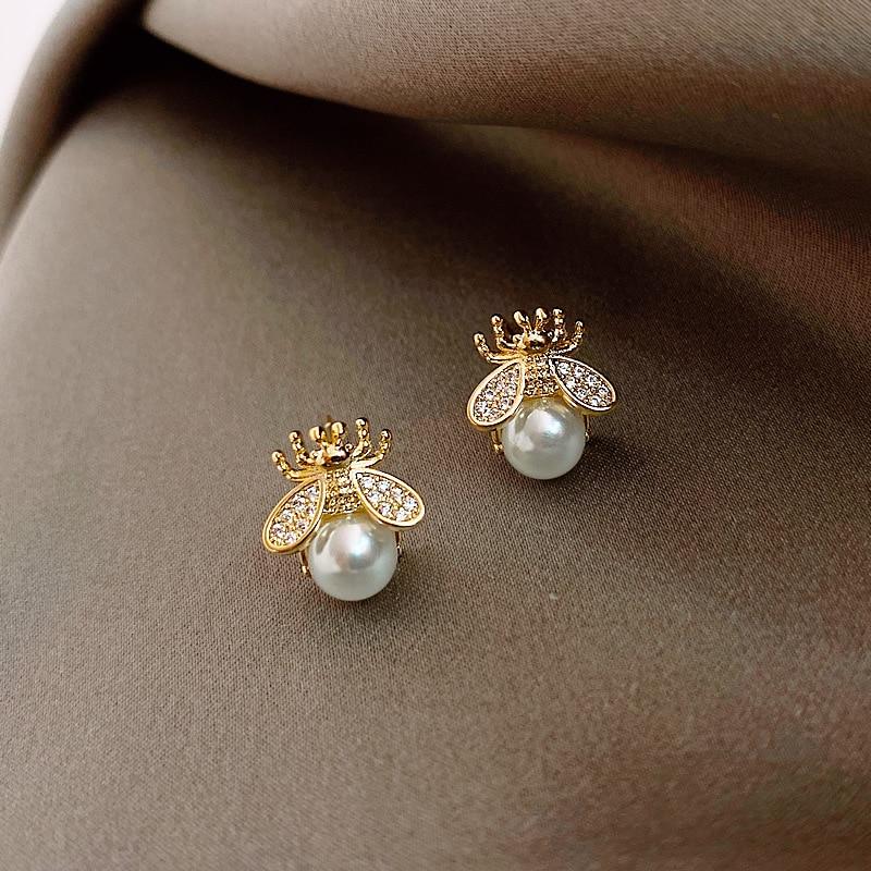 Bee Pearl Earrings